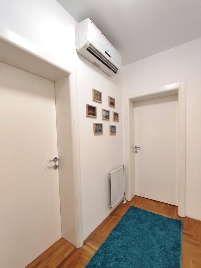 Apartman Ns Dan Private Parking Novi Sad Exterior photo